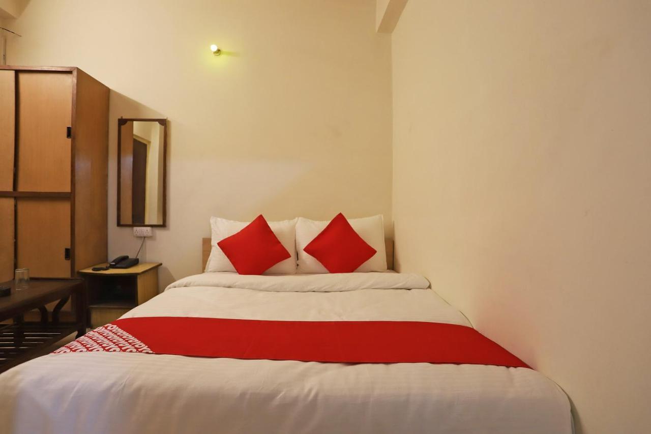 Oyo Flagship 76697 Hotel Park Awadh Lakhnau Kültér fotó