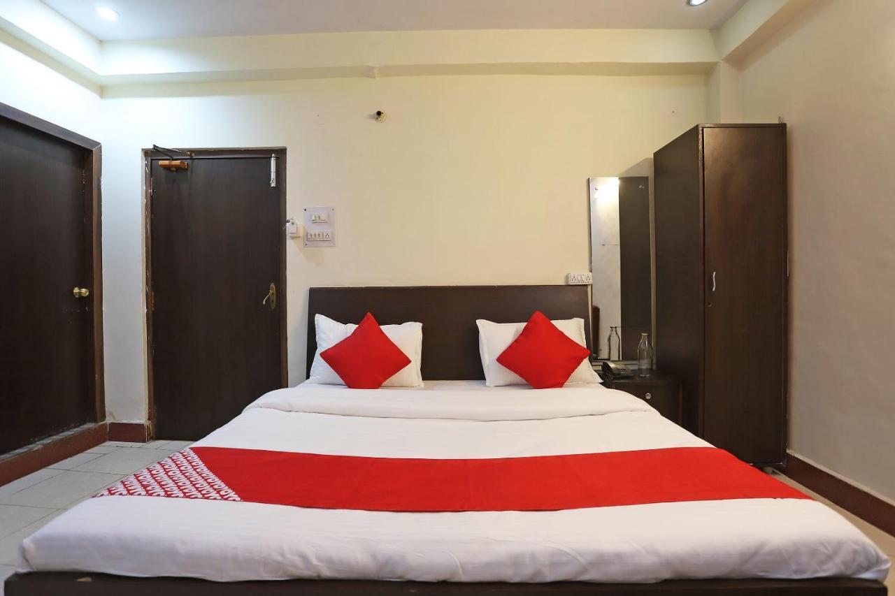 Oyo Flagship 76697 Hotel Park Awadh Lakhnau Kültér fotó